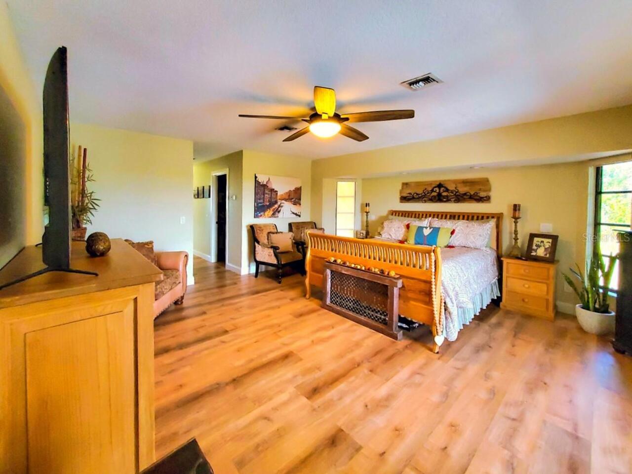 Listing Photo 18