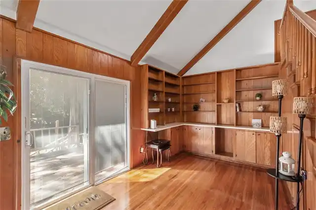 Listing Photo 15
