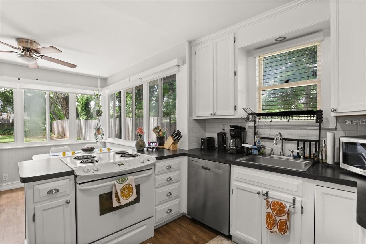 Listing Photo 9