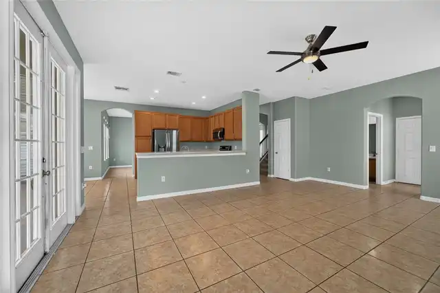 Listing Photo 9