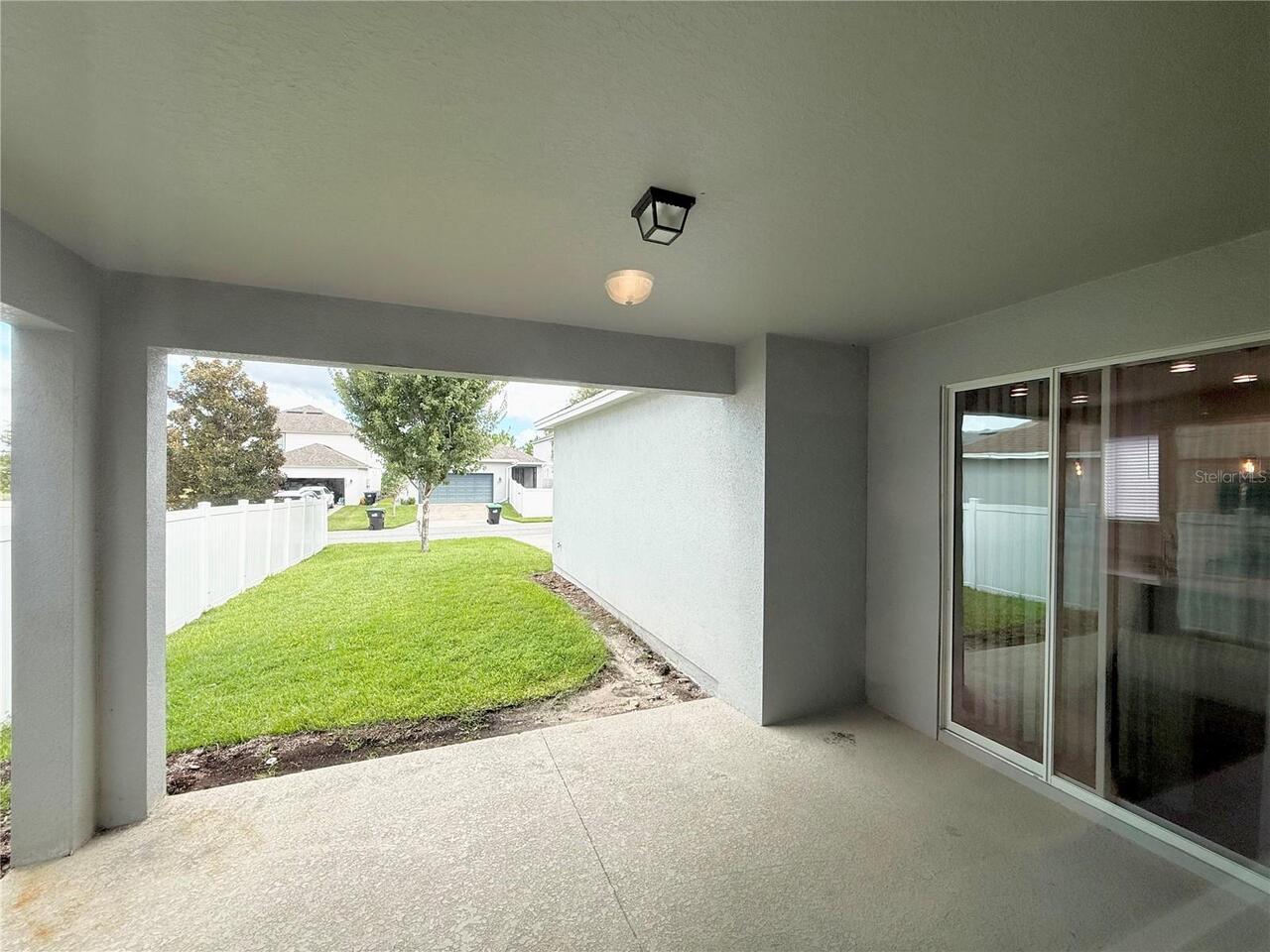 Listing Photo 11