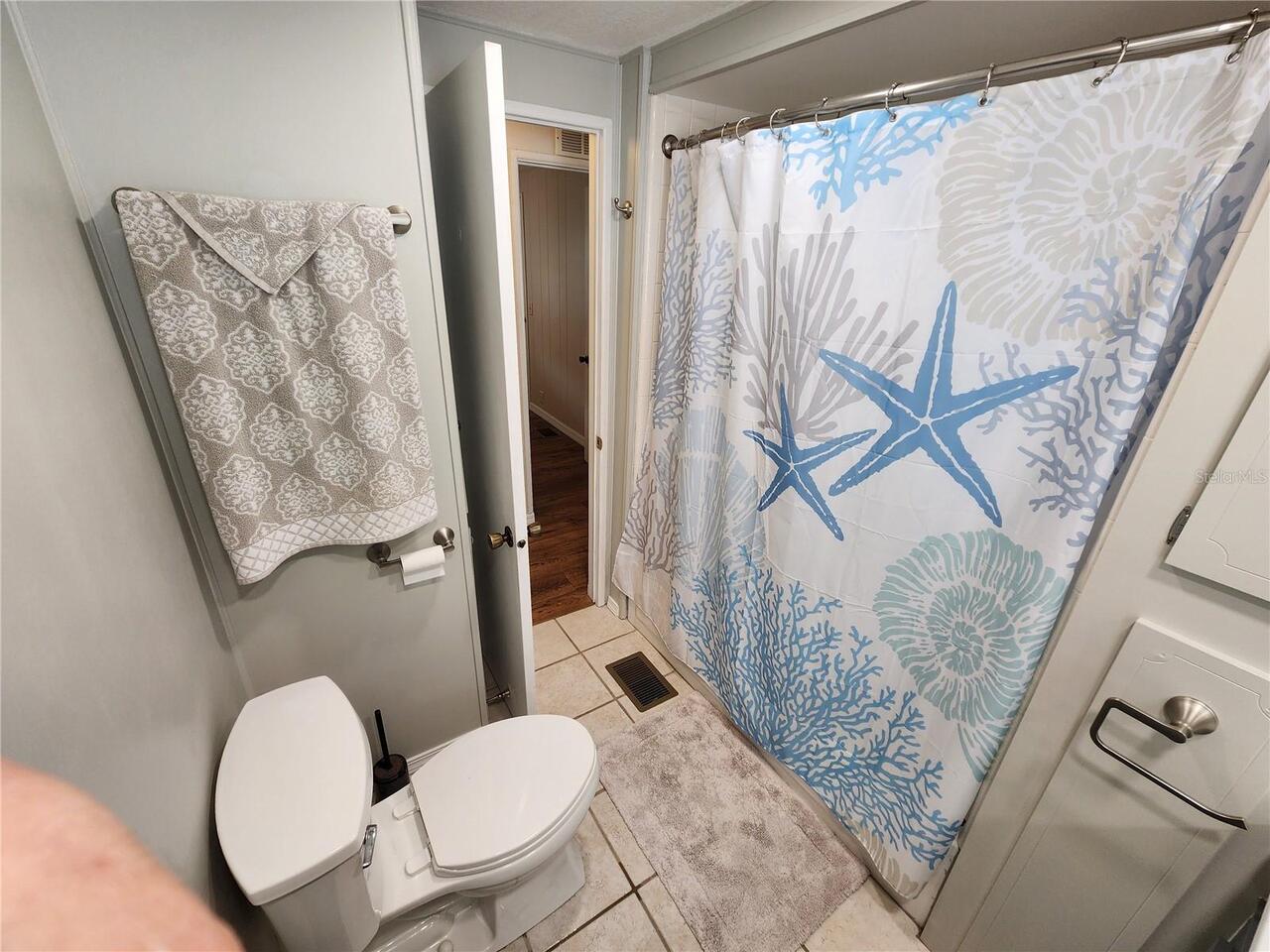 Listing Photo 12