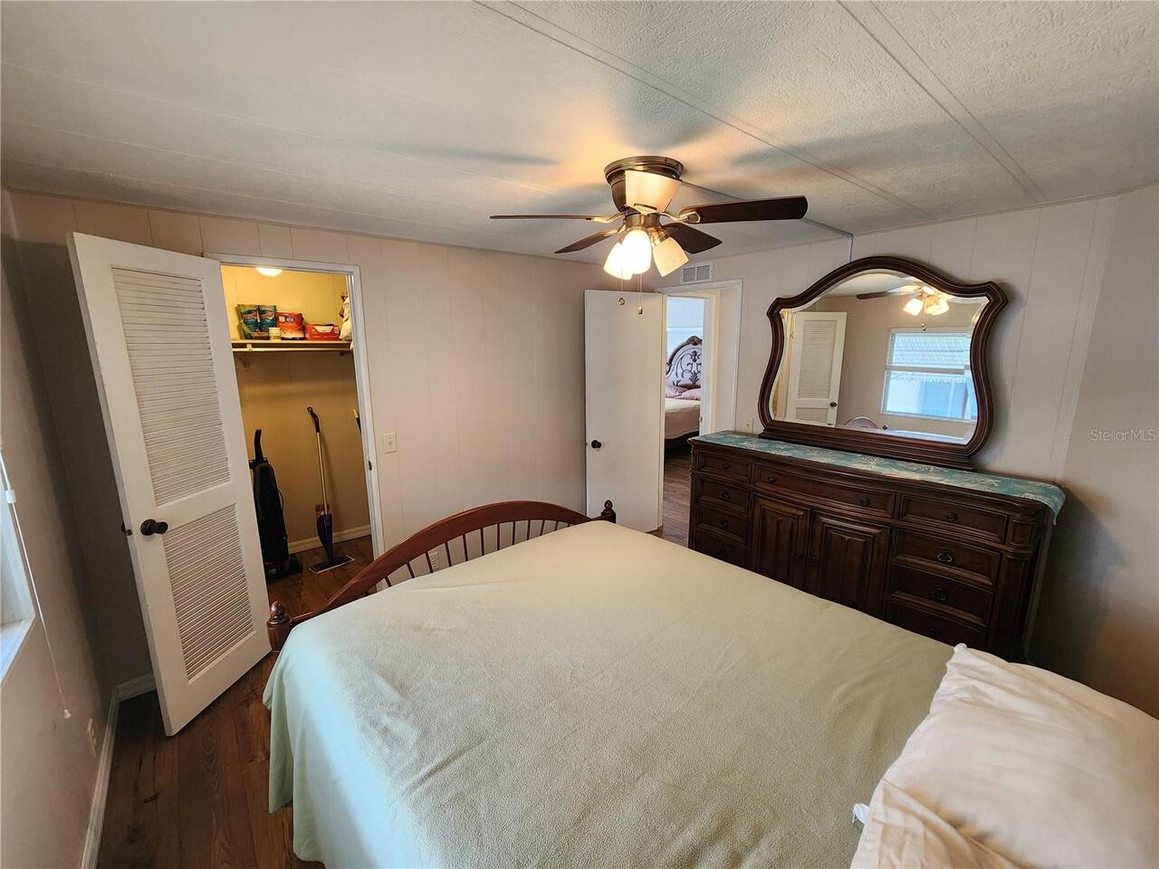 Listing Photo 16