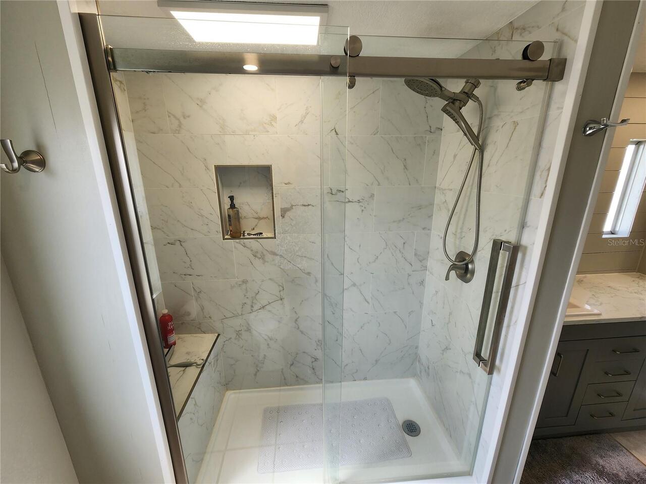 Listing Photo 22
