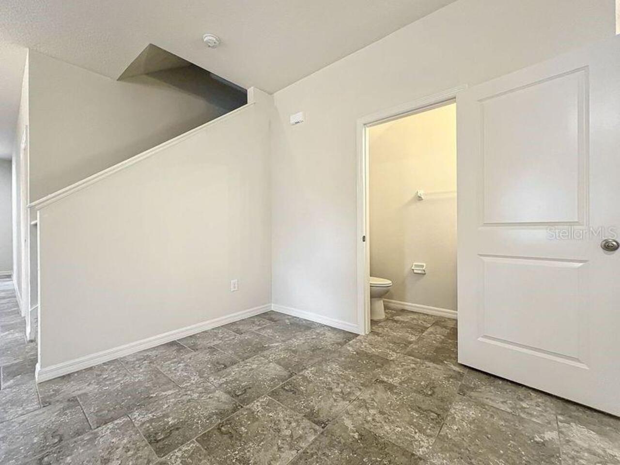 Listing Photo 17