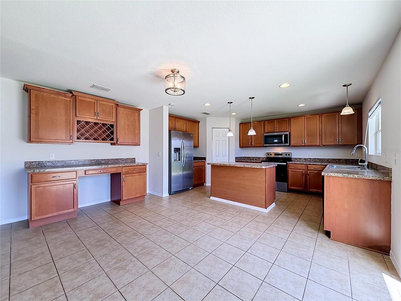 Listing Photo 16