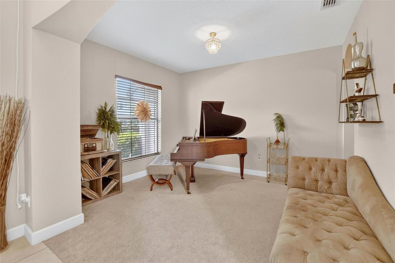Listing Photo 9