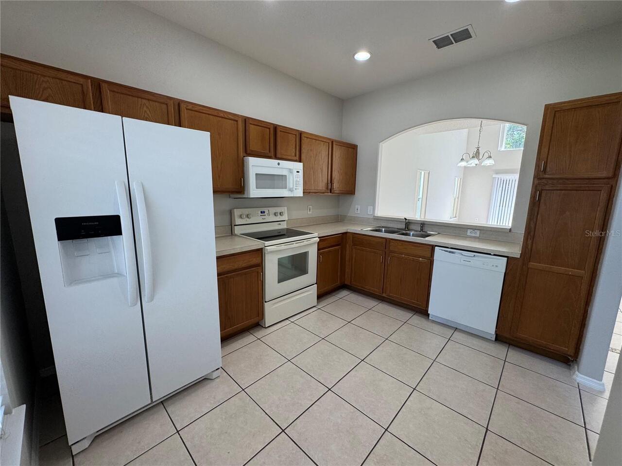 Listing Photo 9