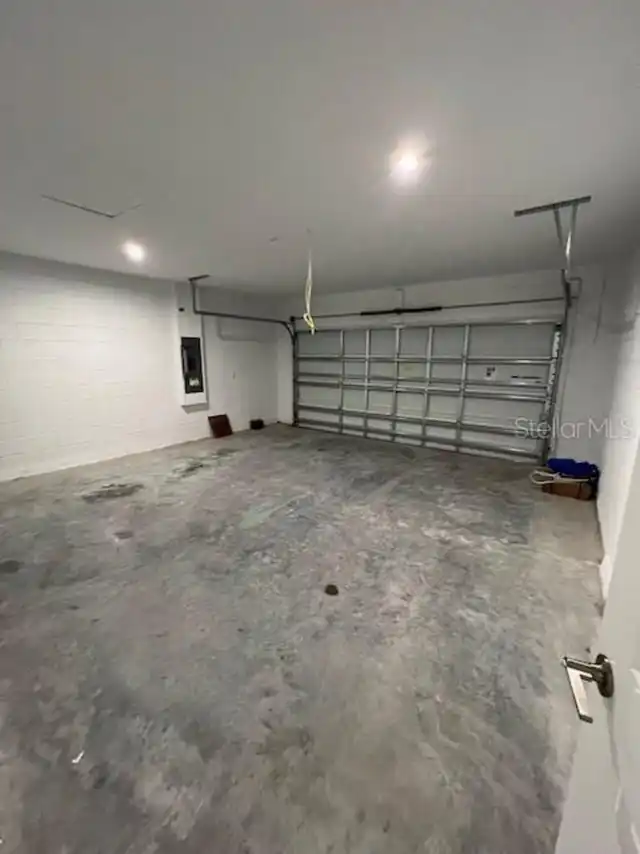 Listing Photo 17