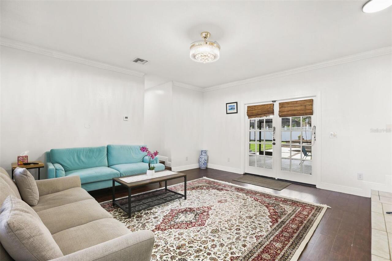 Listing Photo 10