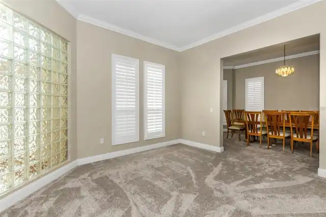 Listing Photo 11
