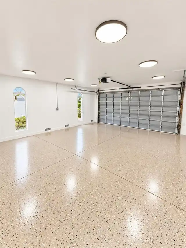 Listing Photo 15