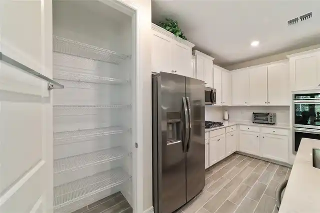 Listing Photo 18