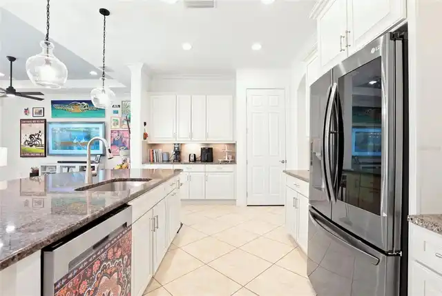 Listing Photo 19