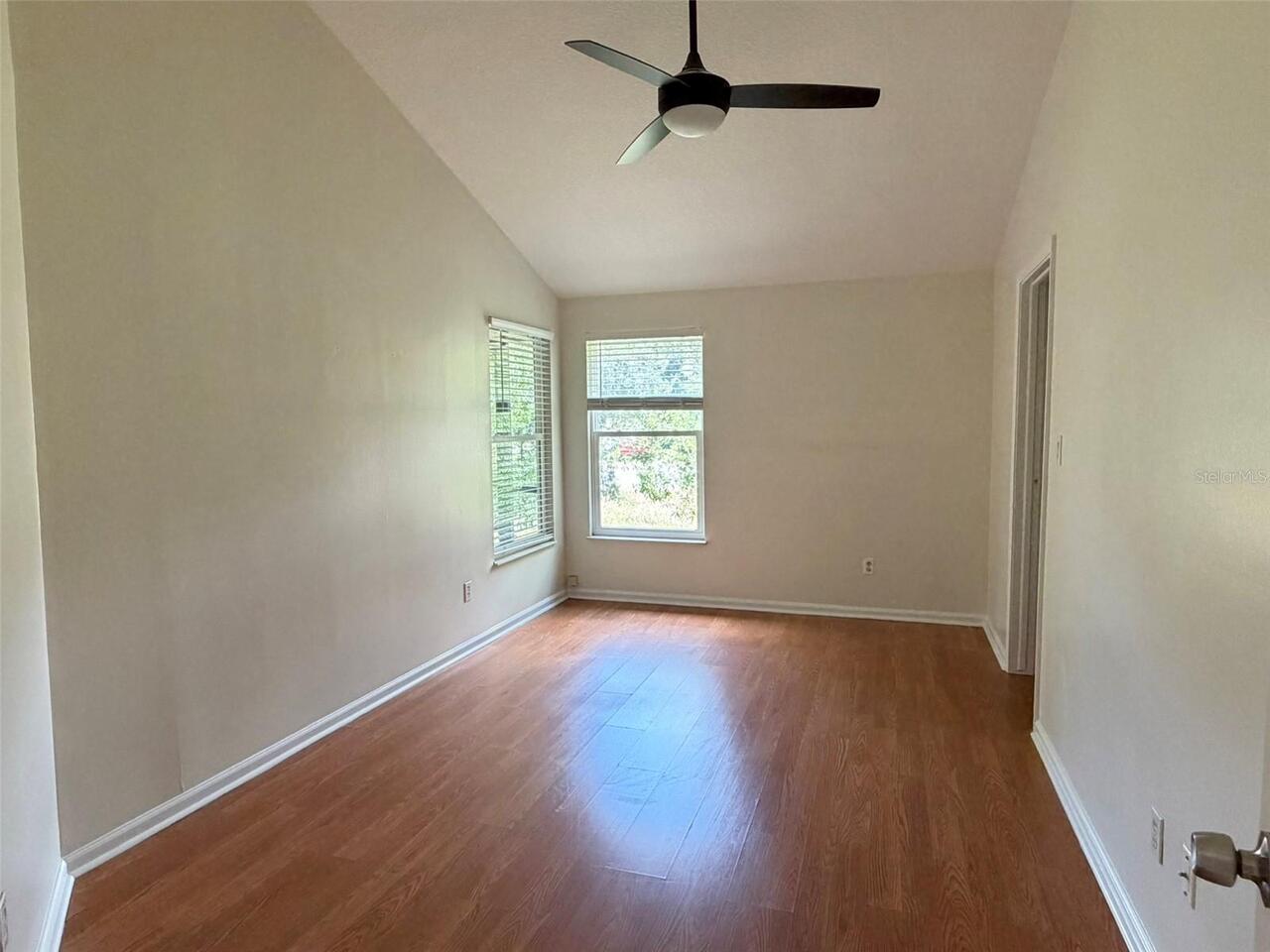 Listing Photo 14