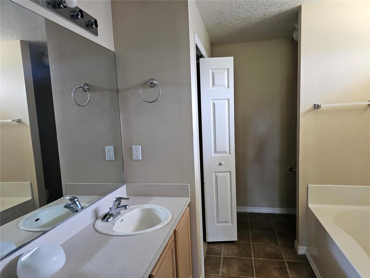Listing Photo 43