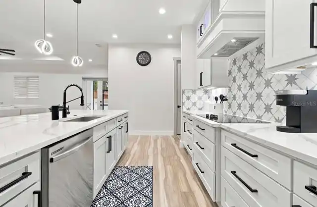 Listing Photo 10