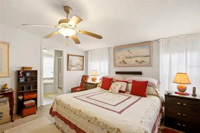 Listing Photo 15