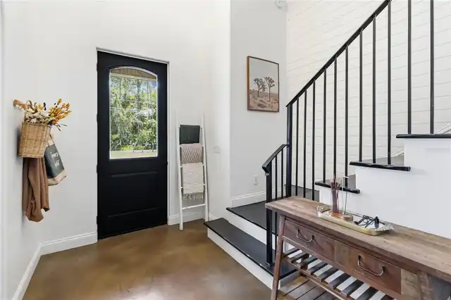 Listing Photo 6