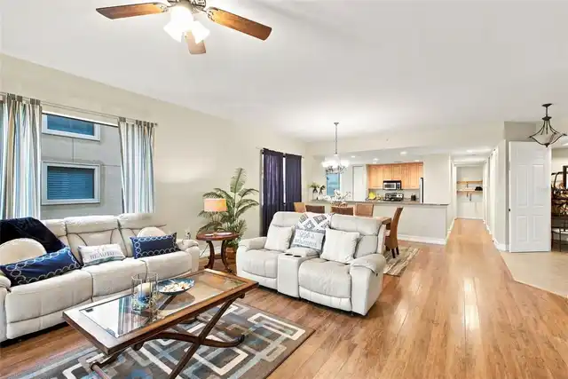 Listing Photo 7