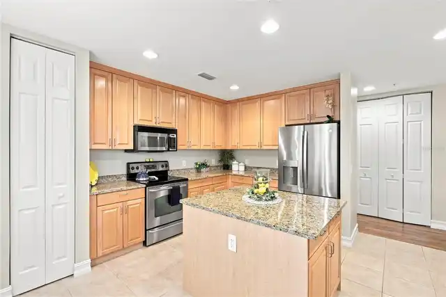 Listing Photo 9