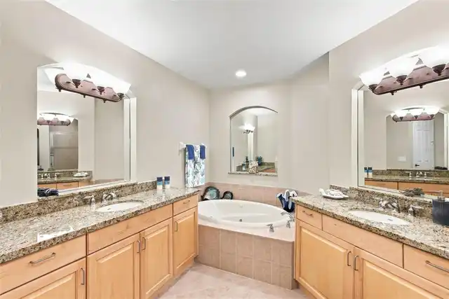 Listing Photo 25