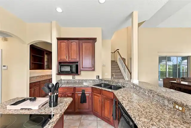 Listing Photo 22