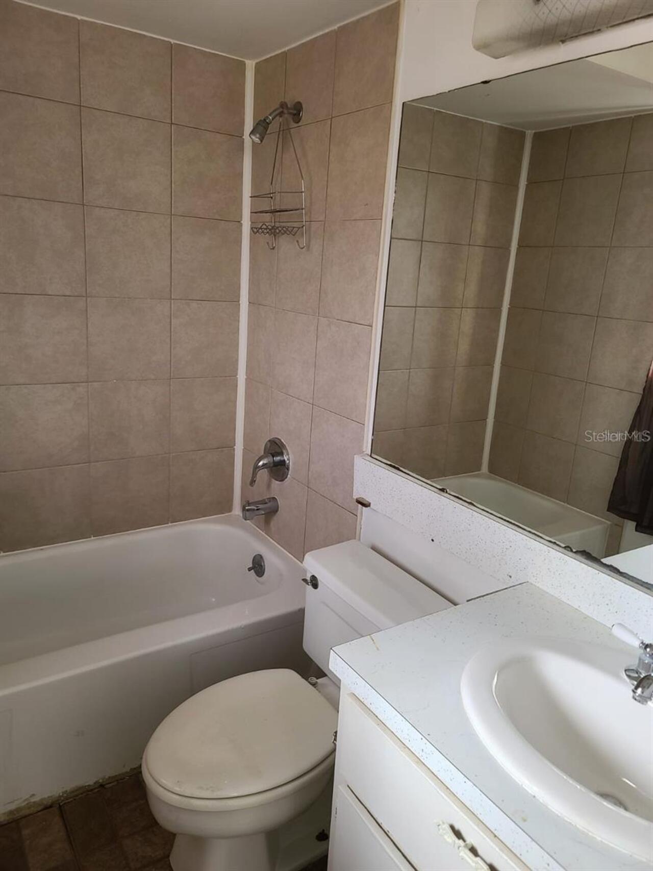 Listing Photo 12
