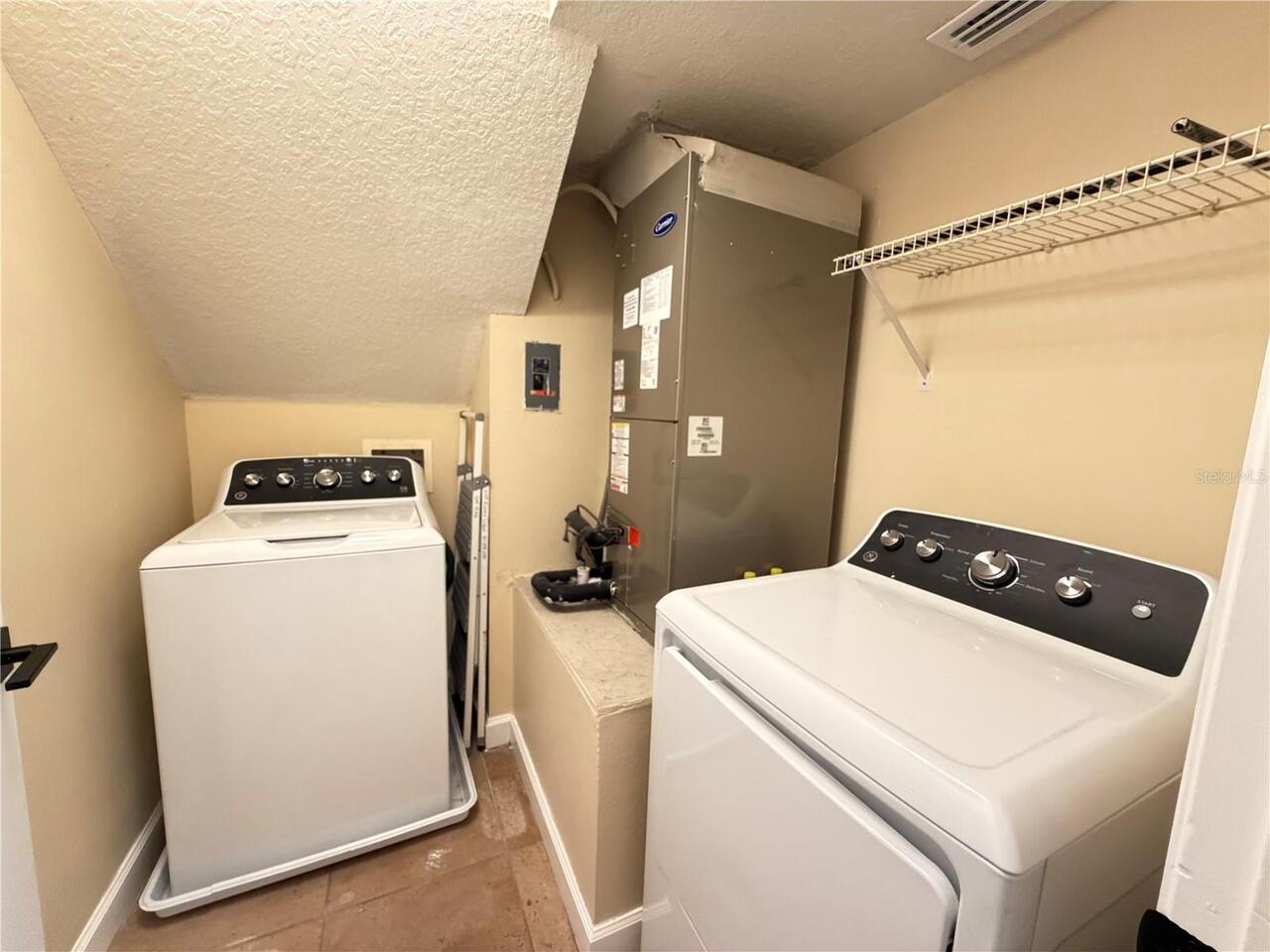 Listing Photo 6