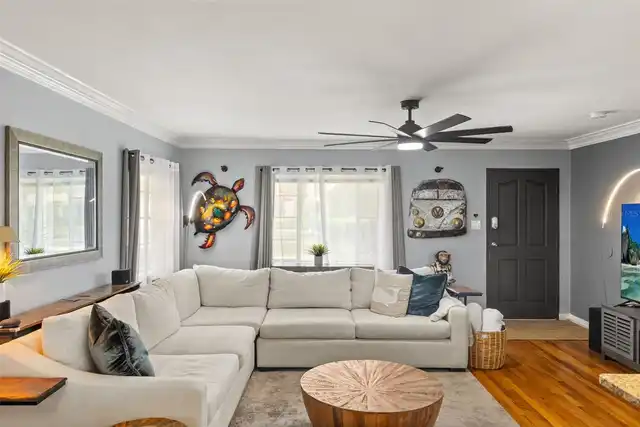 Listing Photo 17
