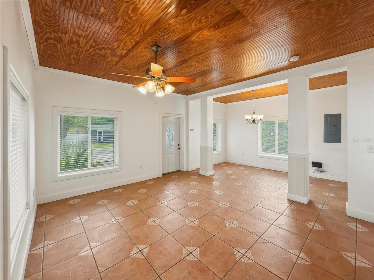 Listing Photo 7