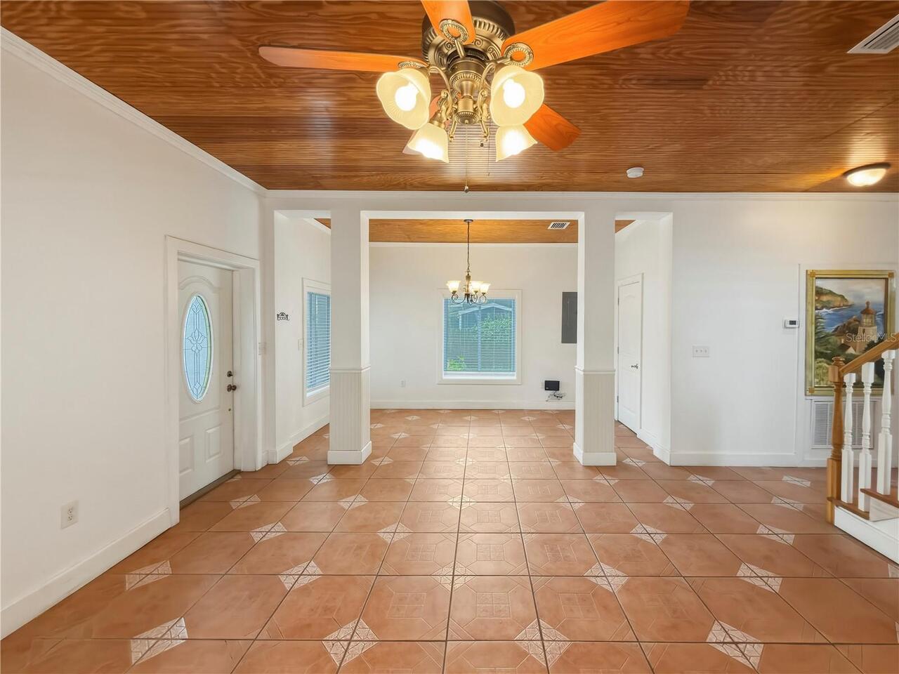 Listing Photo 8