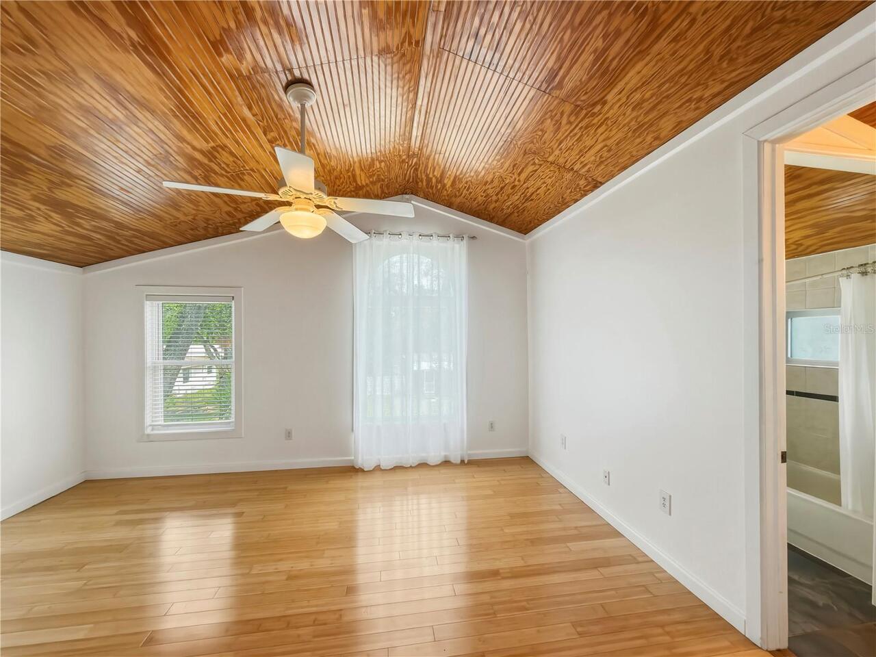 Listing Photo 22
