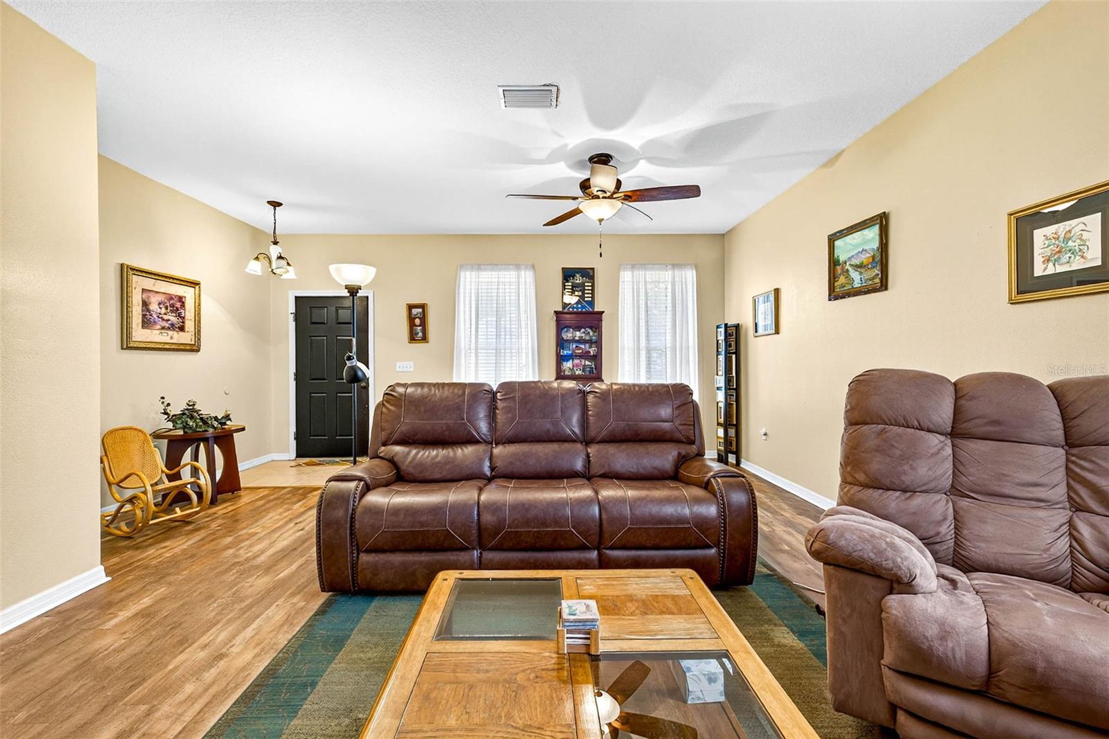 Listing Photo 11