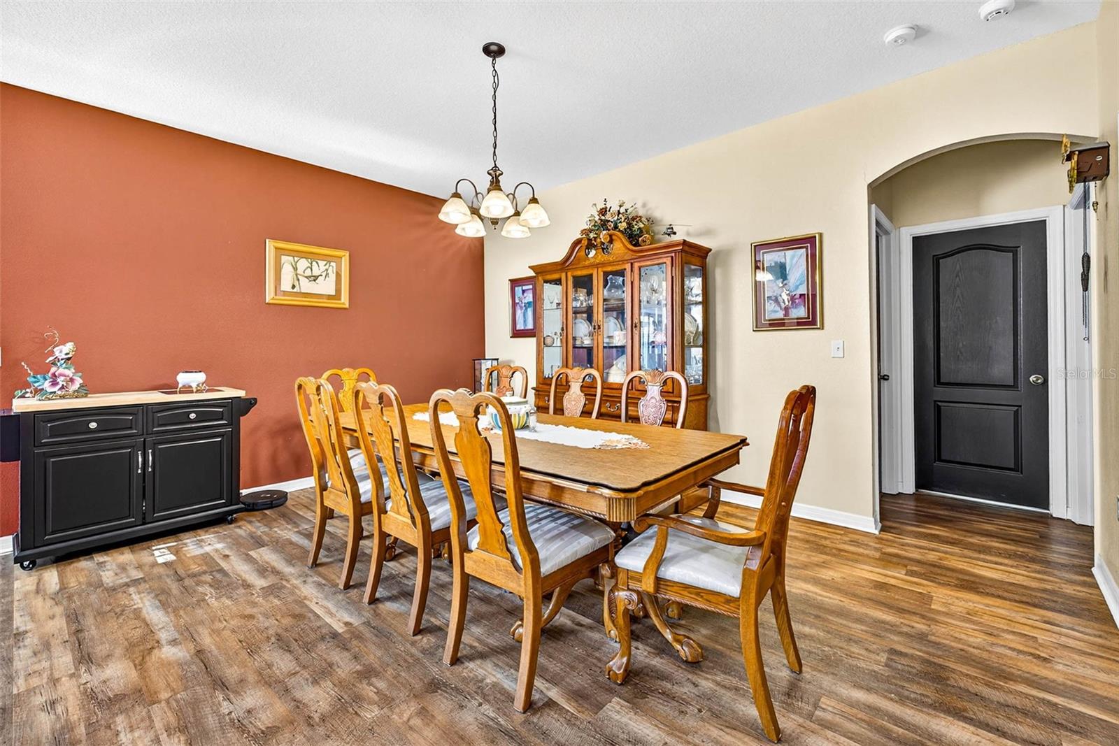 Listing Photo 17