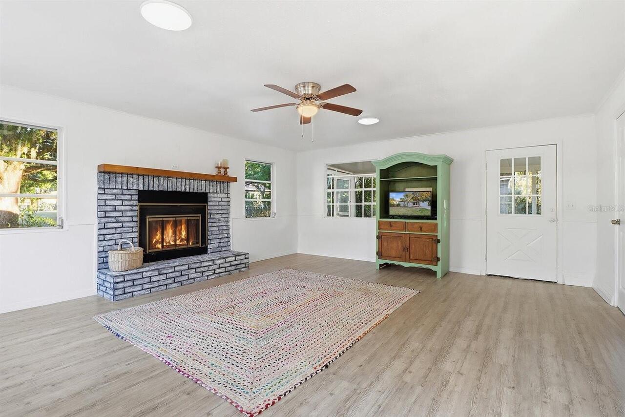 Listing Photo 18