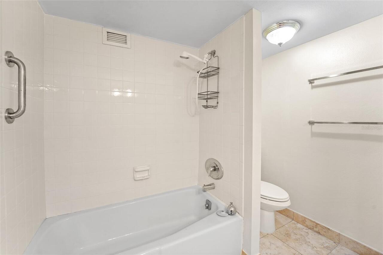 Listing Photo 14