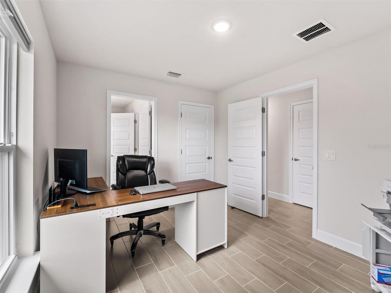 Listing Photo 18