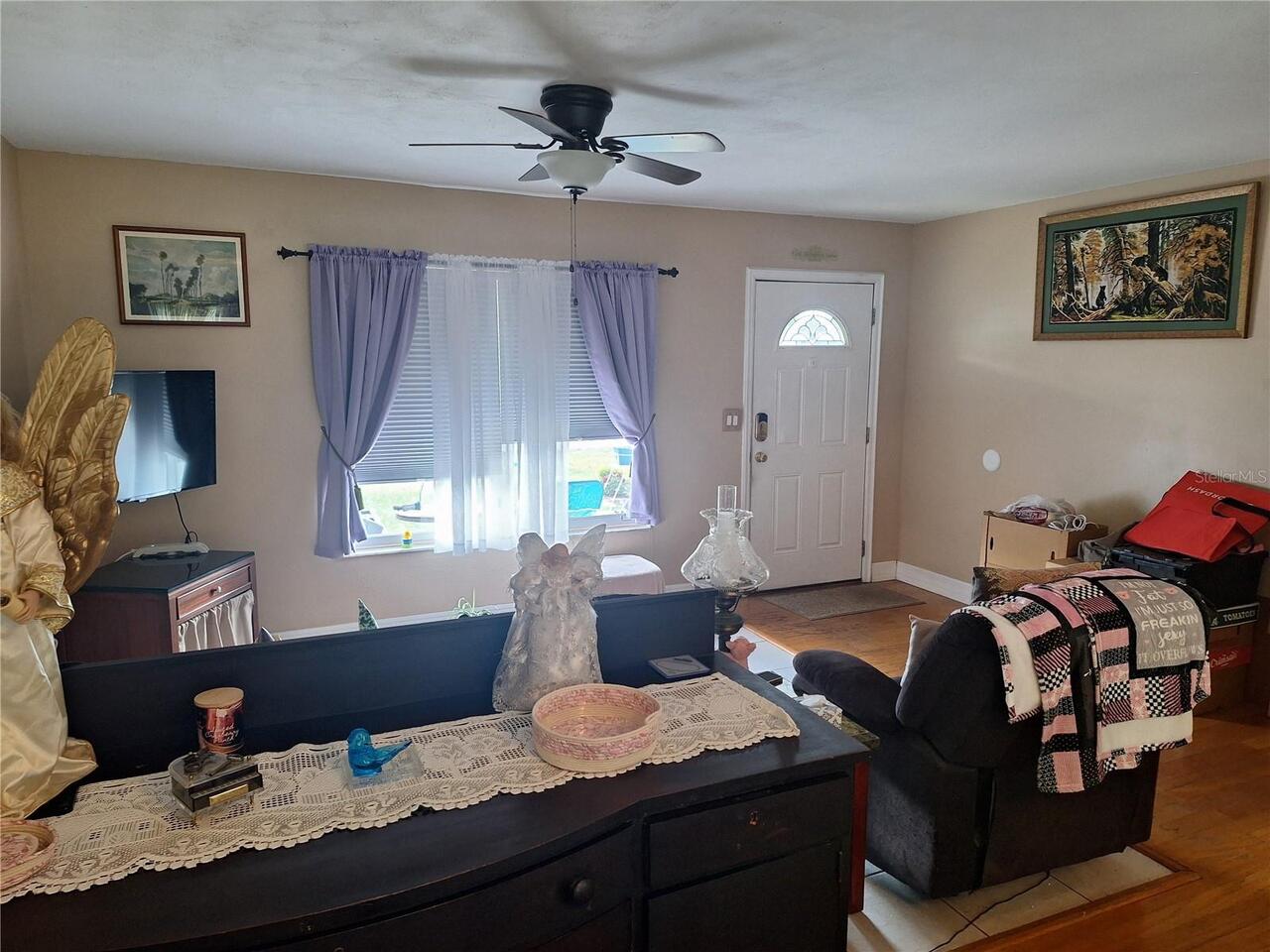 Listing Photo 10