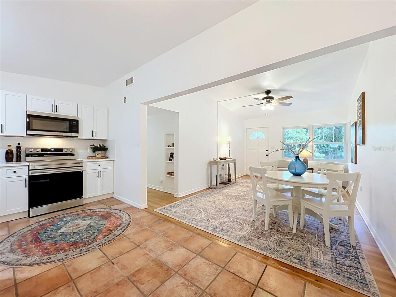 Listing Photo 14