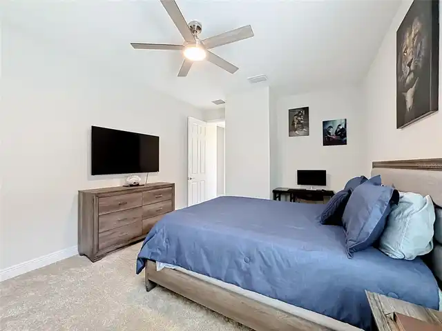 Listing Photo 17