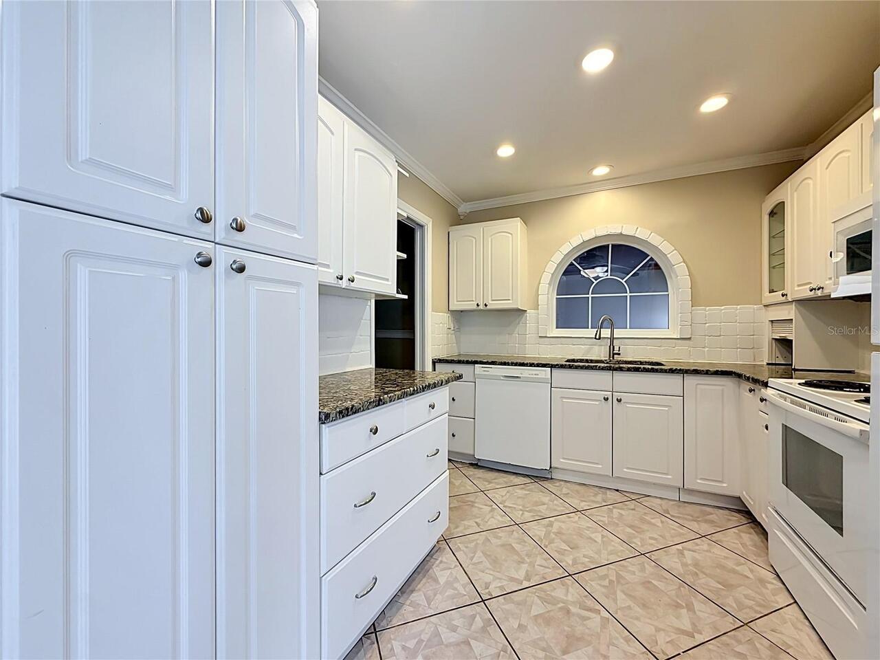 Listing Photo 22
