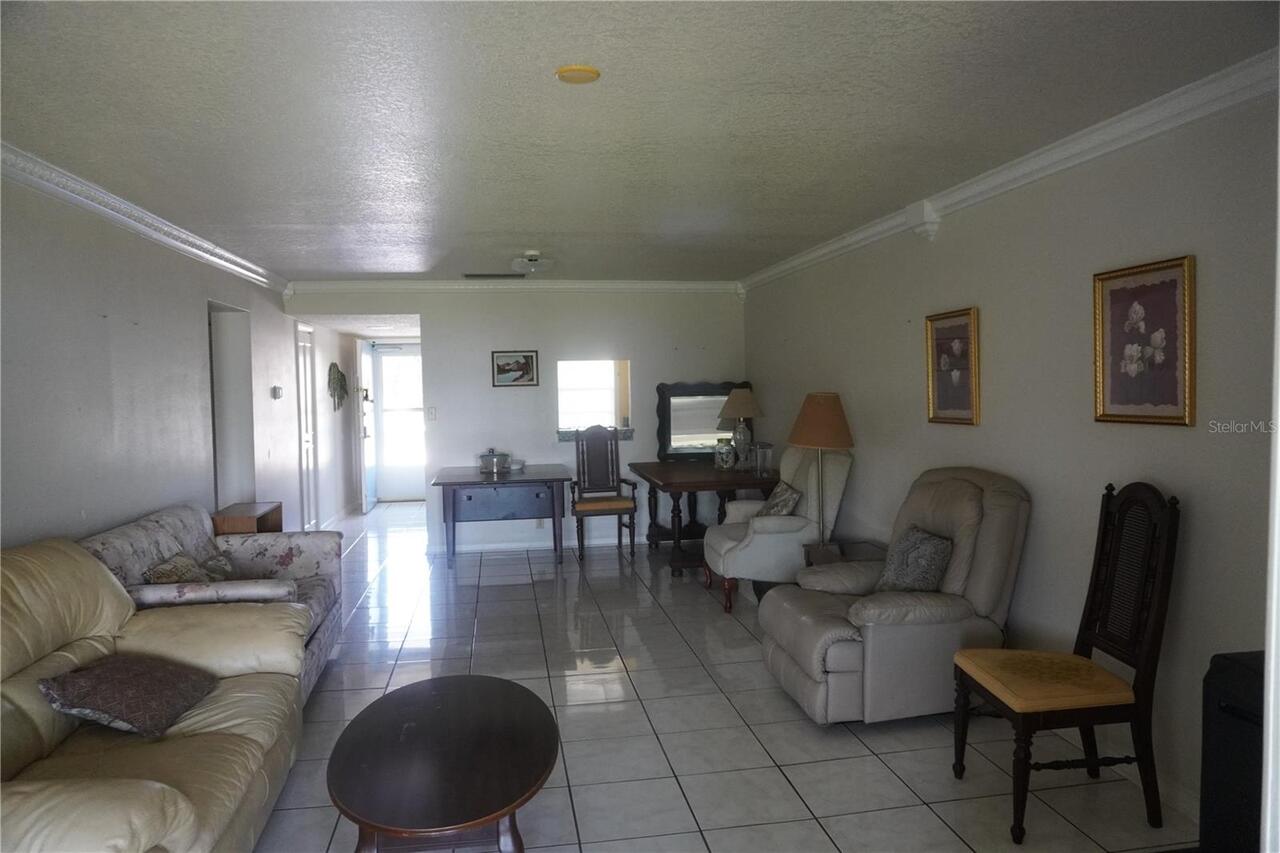 Listing Photo 14