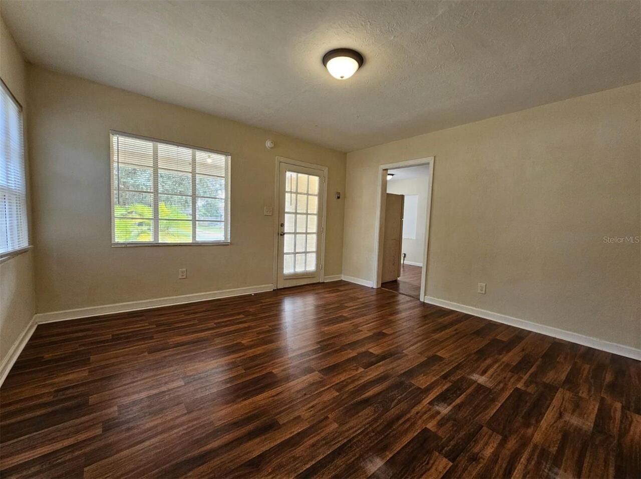 Listing Photo 6