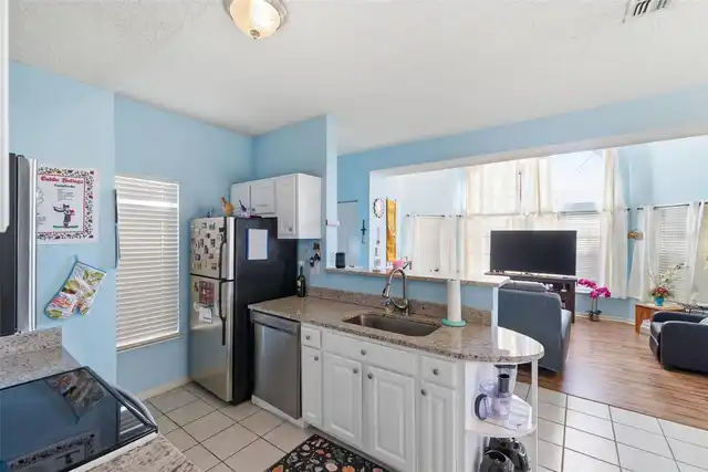 Listing Photo 15