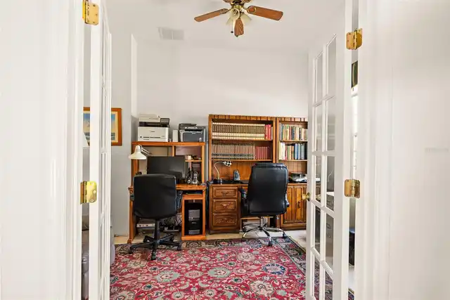 Listing Photo 10