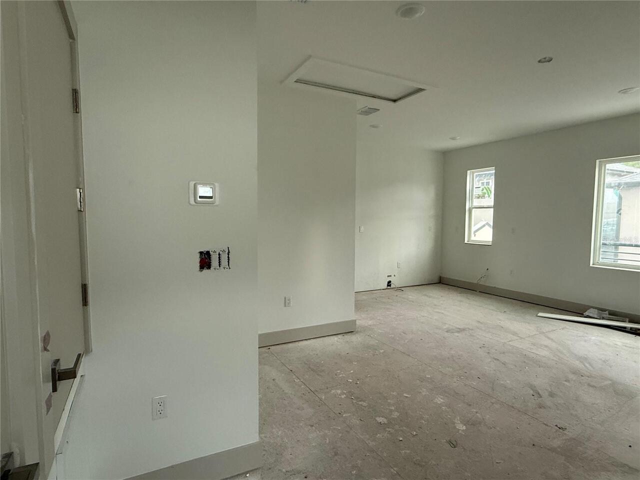 Listing Photo 14