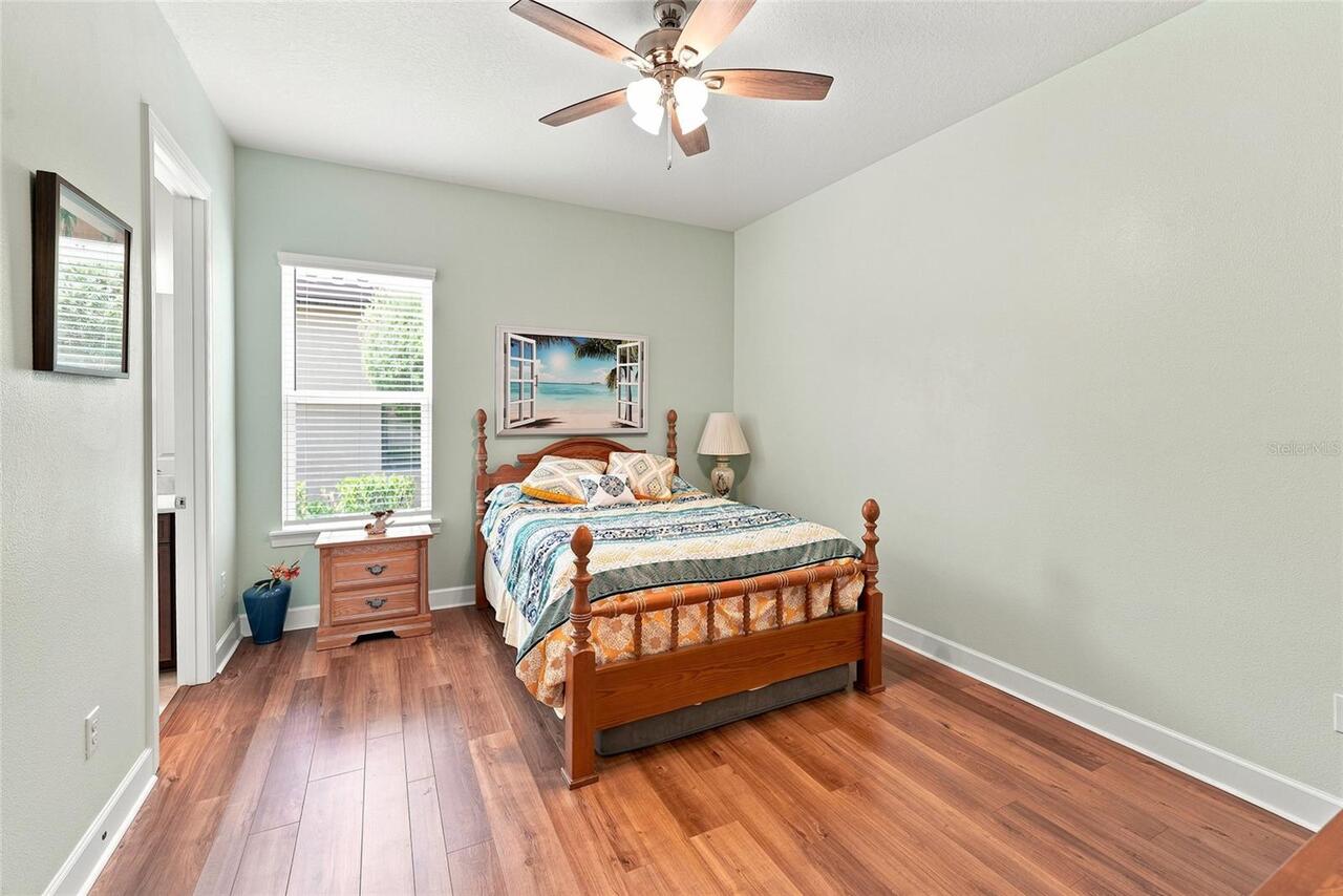 Listing Photo 23
