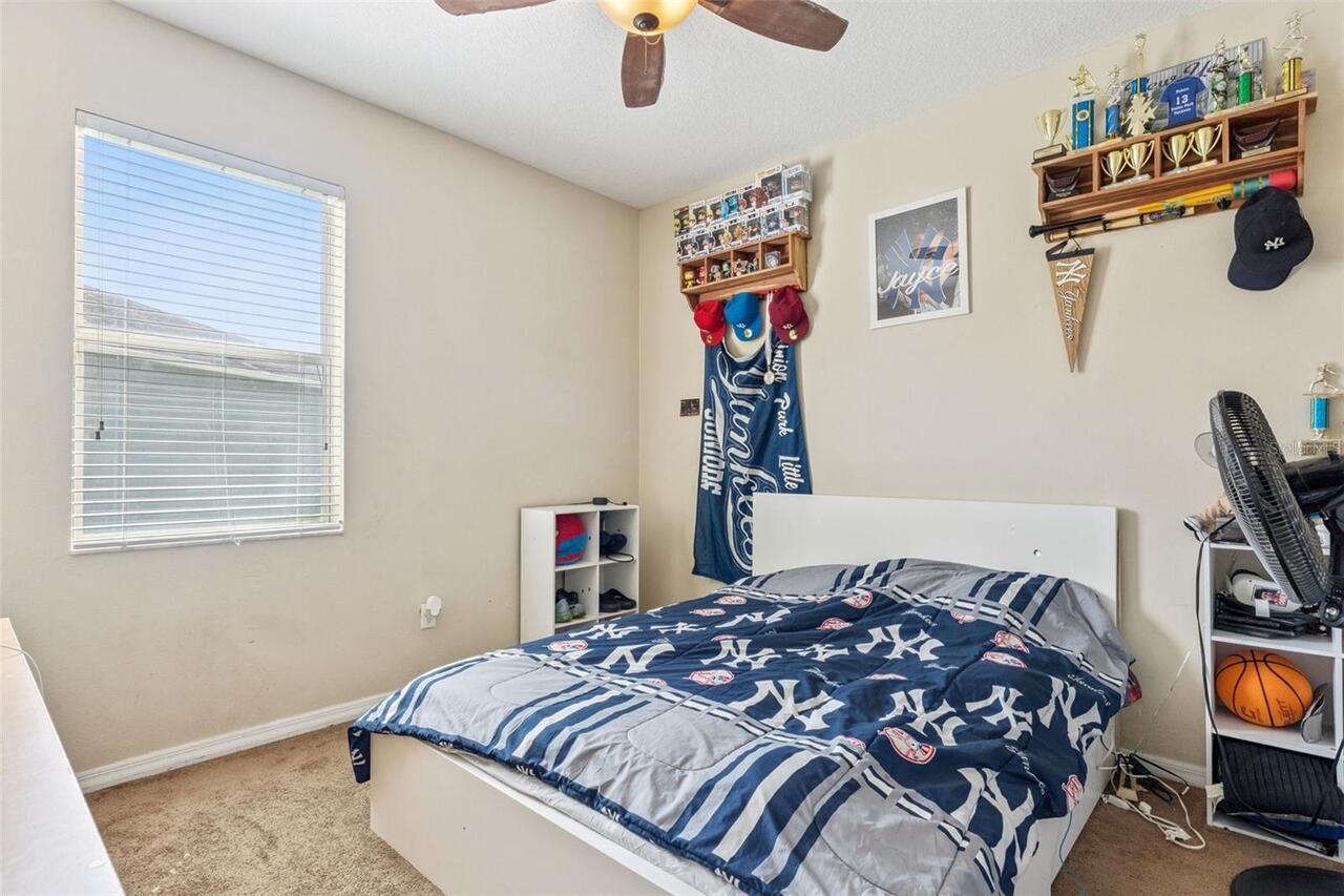 Listing Photo 11