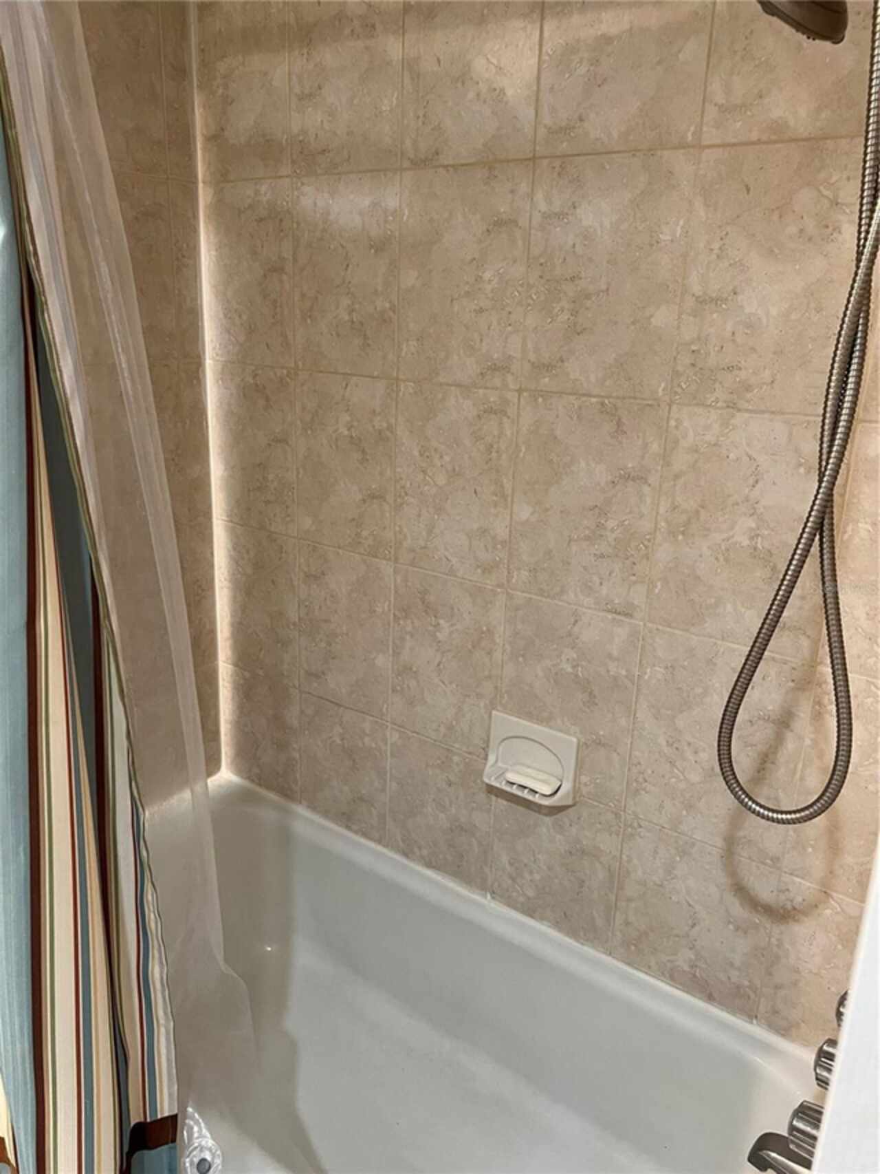 Listing Photo 19